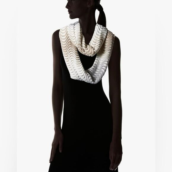 Calvin Klein Women's Ripple Infinity Scarf - Picture 1 of 5